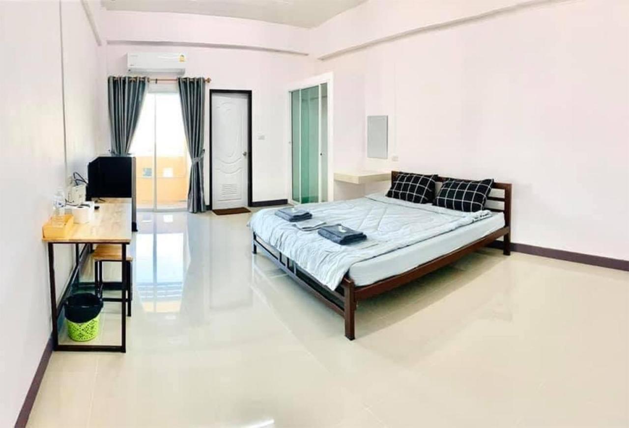 My Home Hotel - Phutthamonthon 4 Road, Near Mahidol University Salaya Ban Krathum Lom Exterior photo