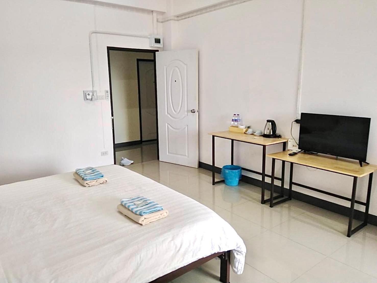 My Home Hotel - Phutthamonthon 4 Road, Near Mahidol University Salaya Ban Krathum Lom Exterior photo